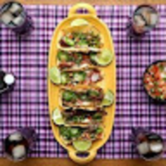 Meet your Posher, Felicia - Picture 1 of 1